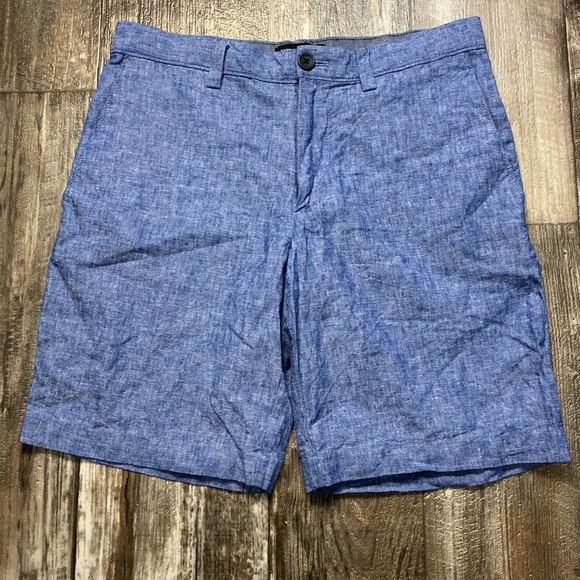 Banana Republic Chambray Blue Men's Flat Front Shorts Size 30 - Picture 1 of 11